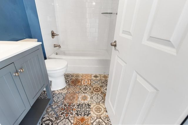24 Norman Street 111, Salem, MA 01970