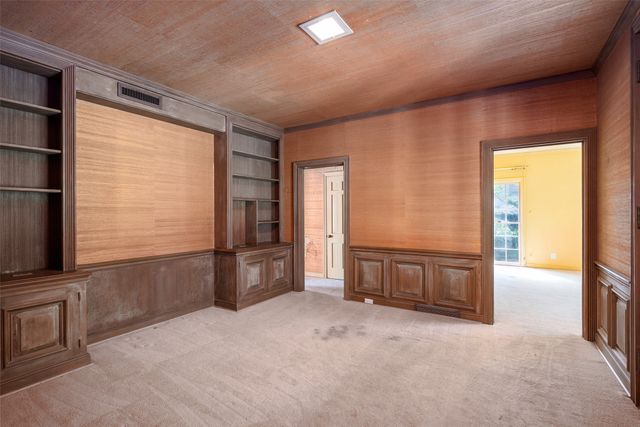 8906 Inwood Road, Dallas, TX 75209