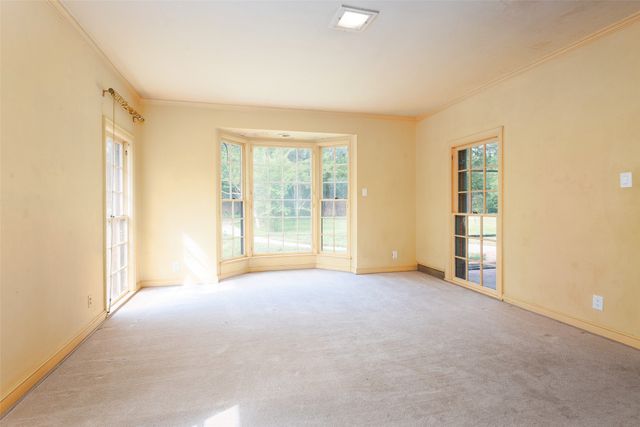 8906 Inwood Road, Dallas, TX 75209