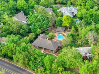 8906 Inwood Road, Dallas, TX 75209