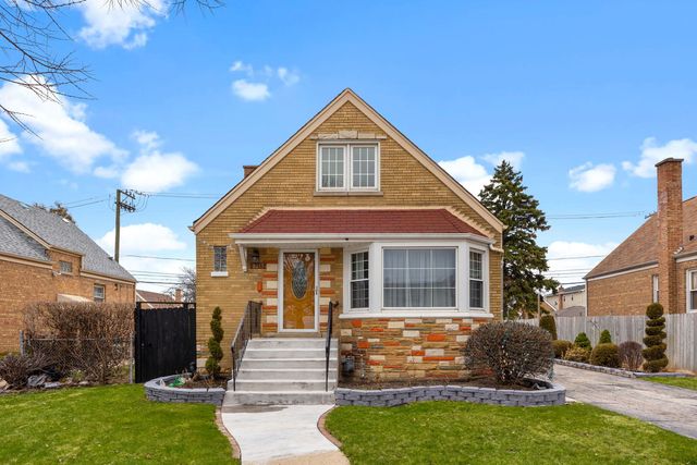 8013 S KEDZIE Avenue