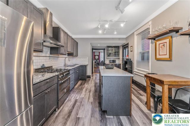 132 North 11th Street, Allentown City, PA 18102