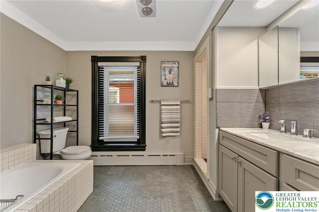 132 North 11th Street, Allentown City, PA 18102