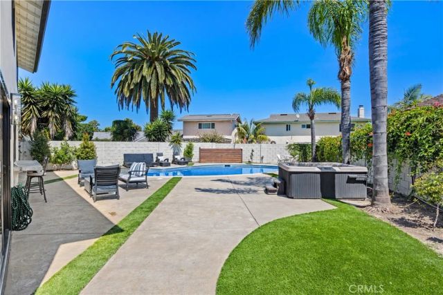 3550 Goldenrod Circle, Seal Beach, CA 90740