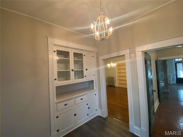 6027 McPherson Avenue, St Louis, MO 63112