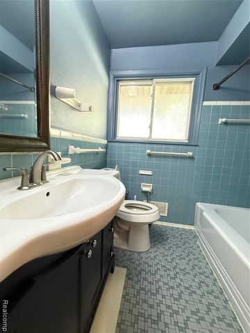 32410 Halmich Drive, Warren, MI 48092