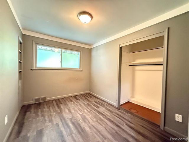 32410 Halmich Drive, Warren, MI 48092