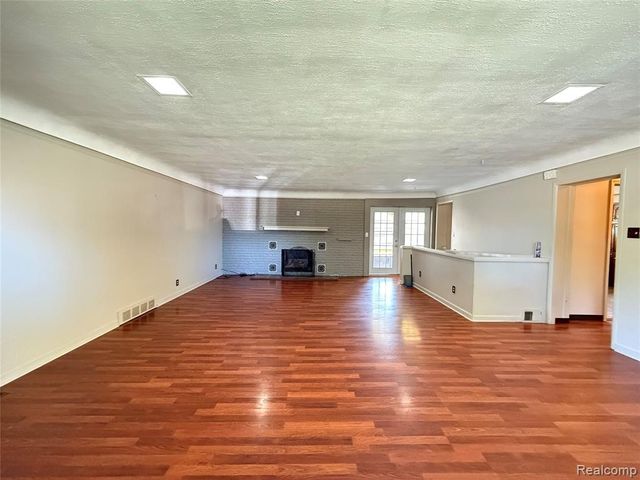 32410 Halmich Drive, Warren, MI 48092