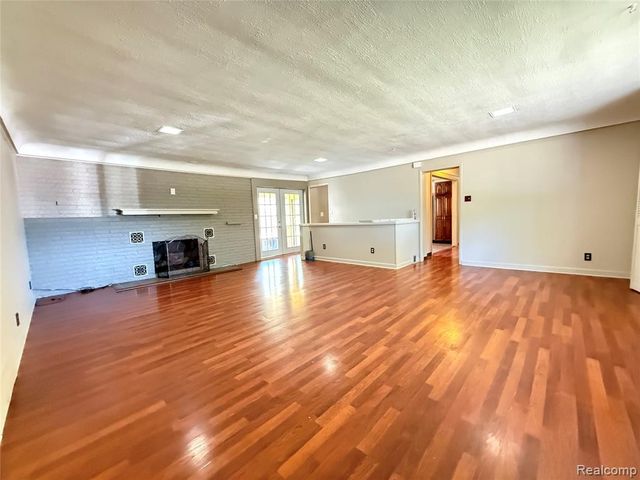 32410 Halmich Drive, Warren, MI 48092
