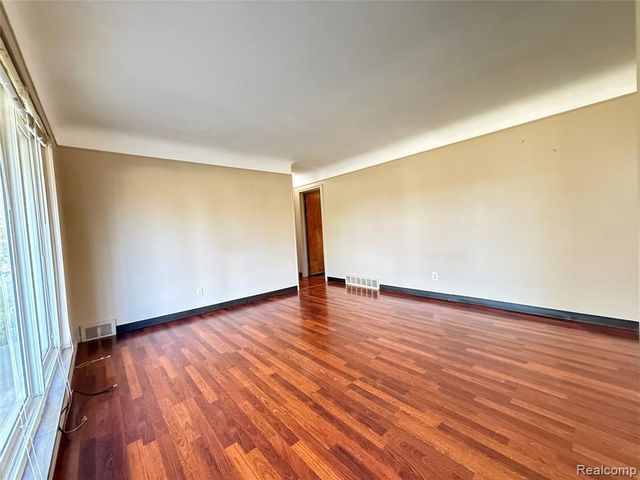 32410 Halmich Drive, Warren, MI 48092