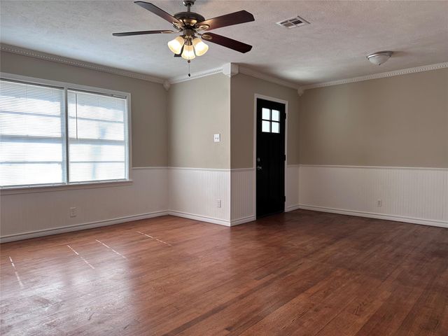 602 Harold Lane, Baytown, TX 77521