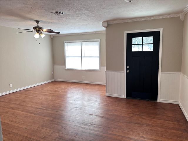 602 Harold Lane, Baytown, TX 77521