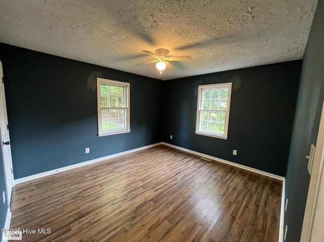 901 Jasper Street, Clinton, NC 28328