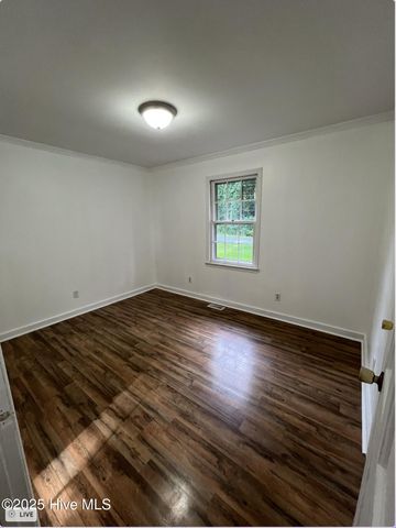 901 Jasper Street, Clinton, NC 28328
