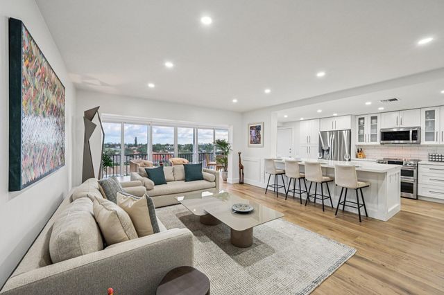 3080 NE 47th Court 405, Fort Lauderdale, FL 33308