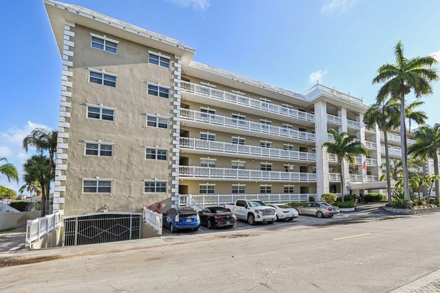 3080 NE 47th Court 405, Fort Lauderdale, FL 33308