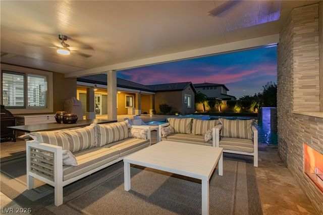 7009 Connor Cove Street, Las Vegas, NV 89118
