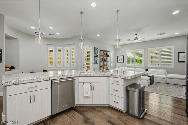 7009 Connor Cove Street, Las Vegas, NV 89118
