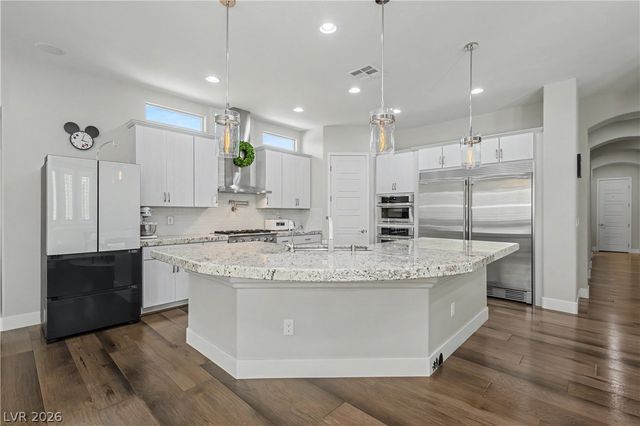 7009 Connor Cove Street, Las Vegas, NV 89118