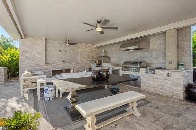 7009 Connor Cove Street, Las Vegas, NV 89118