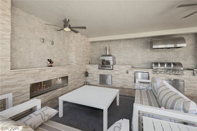 7009 Connor Cove Street, Las Vegas, NV 89118