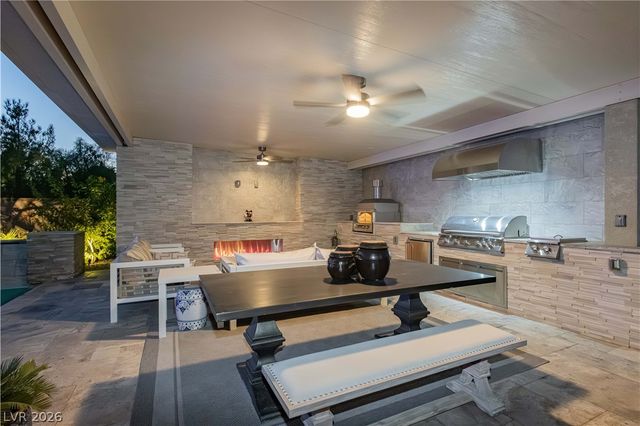 7009 Connor Cove Street, Las Vegas, NV 89118