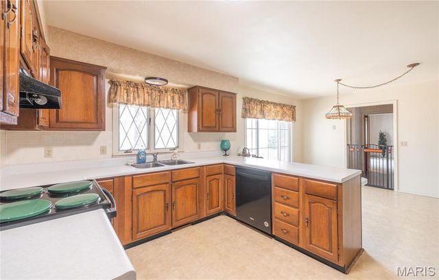 59723 Highway 21, Ellington, MO 63638