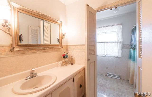 59723 Highway 21, Ellington, MO 63638