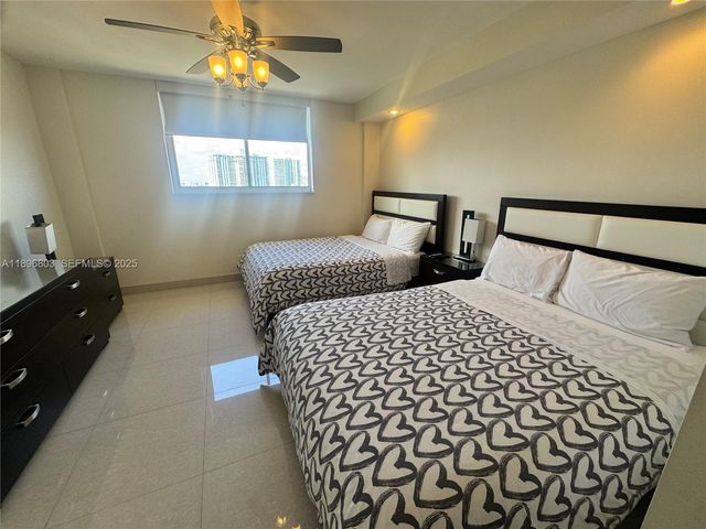 19370 Collins Avenue 1520, Sunny Isles Beach, FL 33160