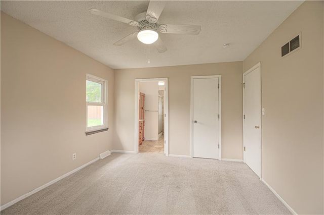 823 Englewood Street, Lansing, KS 66043