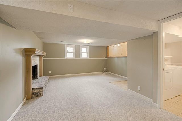 823 Englewood Street, Lansing, KS 66043