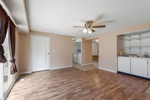 3 REVERE Court, Bolingbrook, IL 60440