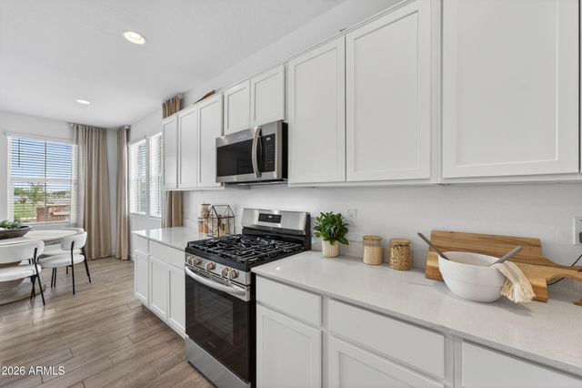 10207 E ULYSSES Avenue, Mesa, AZ 85212