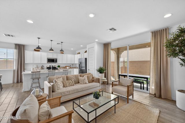 10207 E ULYSSES Avenue, Mesa, AZ 85212