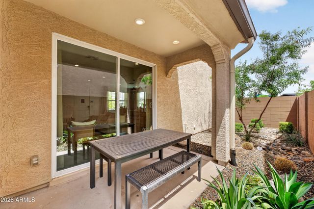 10207 E ULYSSES Avenue, Mesa, AZ 85212