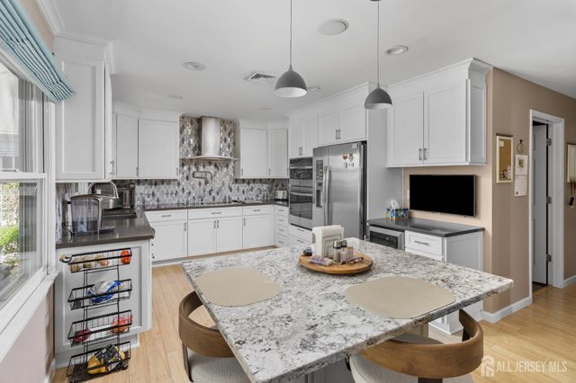 678 yarborough Way A, Monroe, NJ 08831