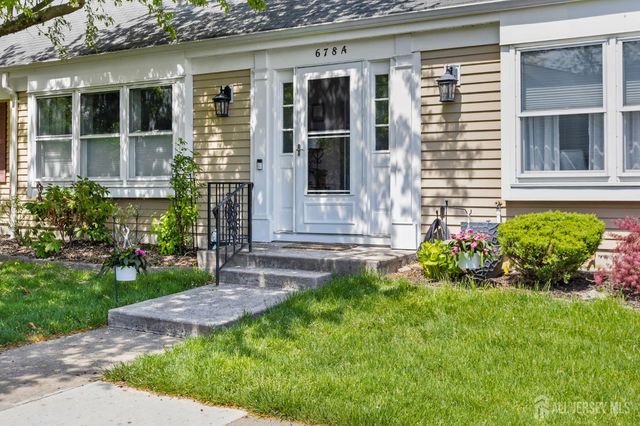 678 yarborough Way A, Monroe, NJ 08831