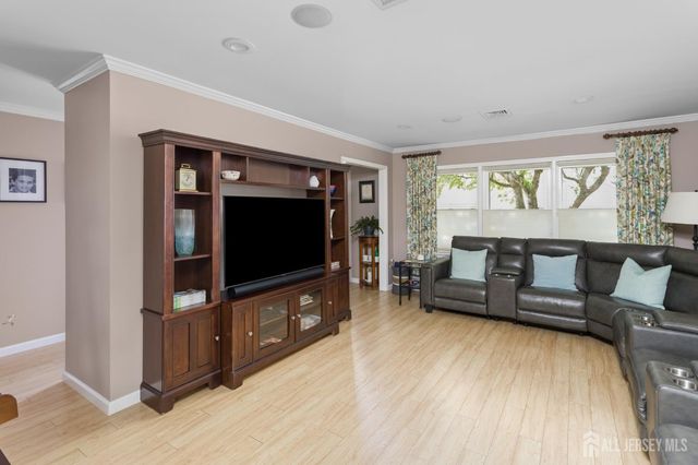 678 yarborough Way A, Monroe, NJ 08831