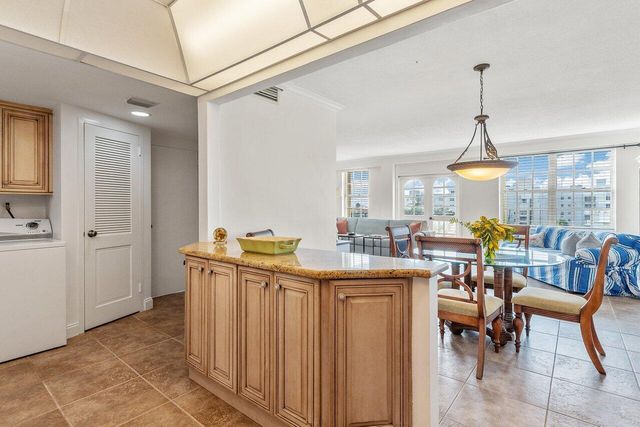 3475 S Ocean Boulevard 405, Palm Beach, FL 33480