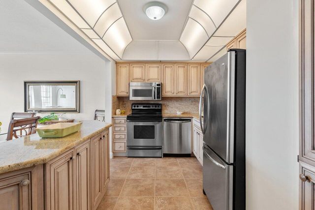 3475 S Ocean Boulevard 405, Palm Beach, FL 33480