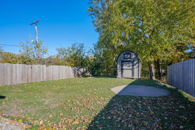 820 Ocean Street, Saint Paul, MN 55106