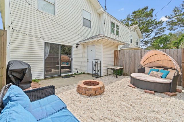 6918 Sea Turtle Circle, Navarre, FL 32566