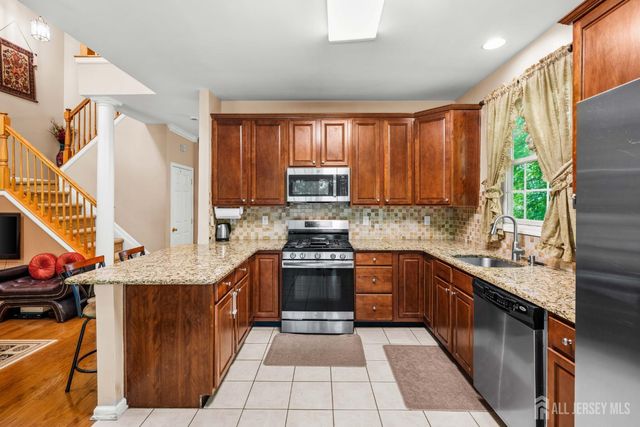 34 Amber Drive, Old Bridge, NJ 08857