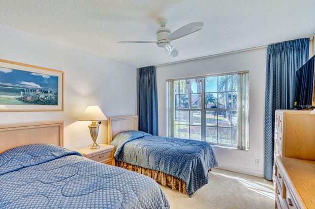 919 Augusta Pointe Drive, Palm Beach Gardens, FL 33418
