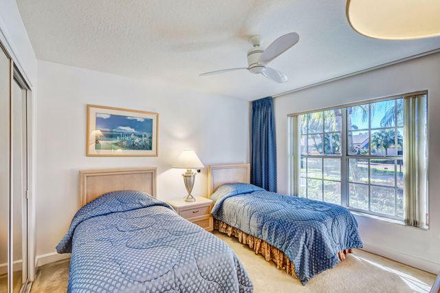 919 Augusta Pointe Drive, Palm Beach Gardens, FL 33418