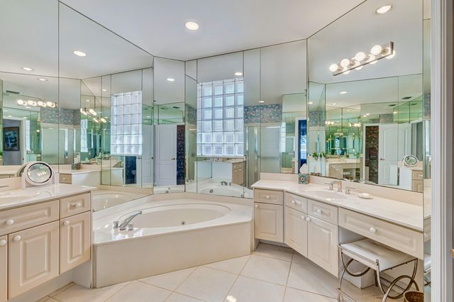 919 Augusta Pointe Drive, Palm Beach Gardens, FL 33418