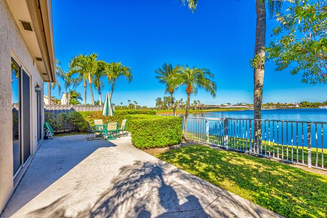 919 Augusta Pointe Drive, Palm Beach Gardens, FL 33418