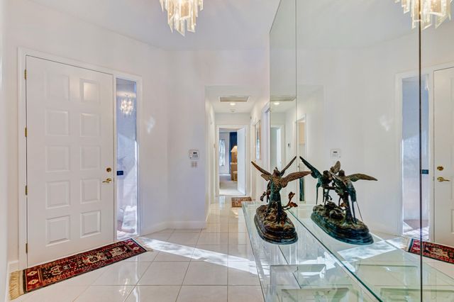 919 Augusta Pointe Drive, Palm Beach Gardens, FL 33418