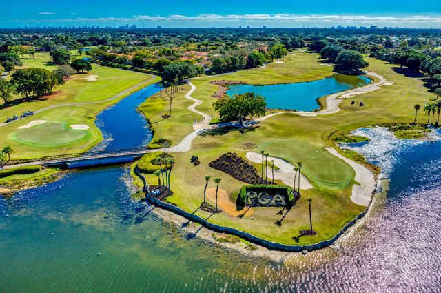 919 Augusta Pointe Drive, Palm Beach Gardens, FL 33418