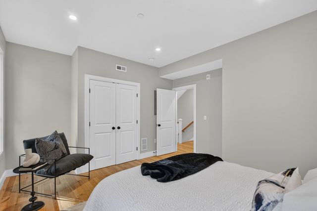 123-125 Centre Street 6, Boston, MA 02124